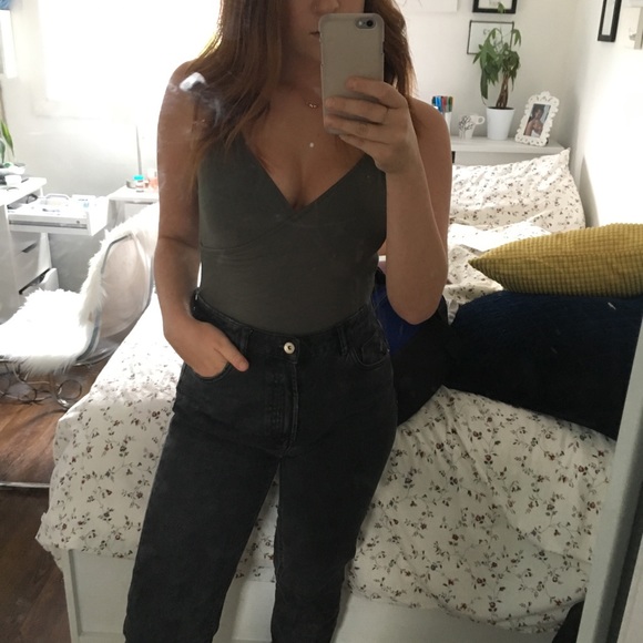 Cute Olive bodysuit - Picture 2 of 2